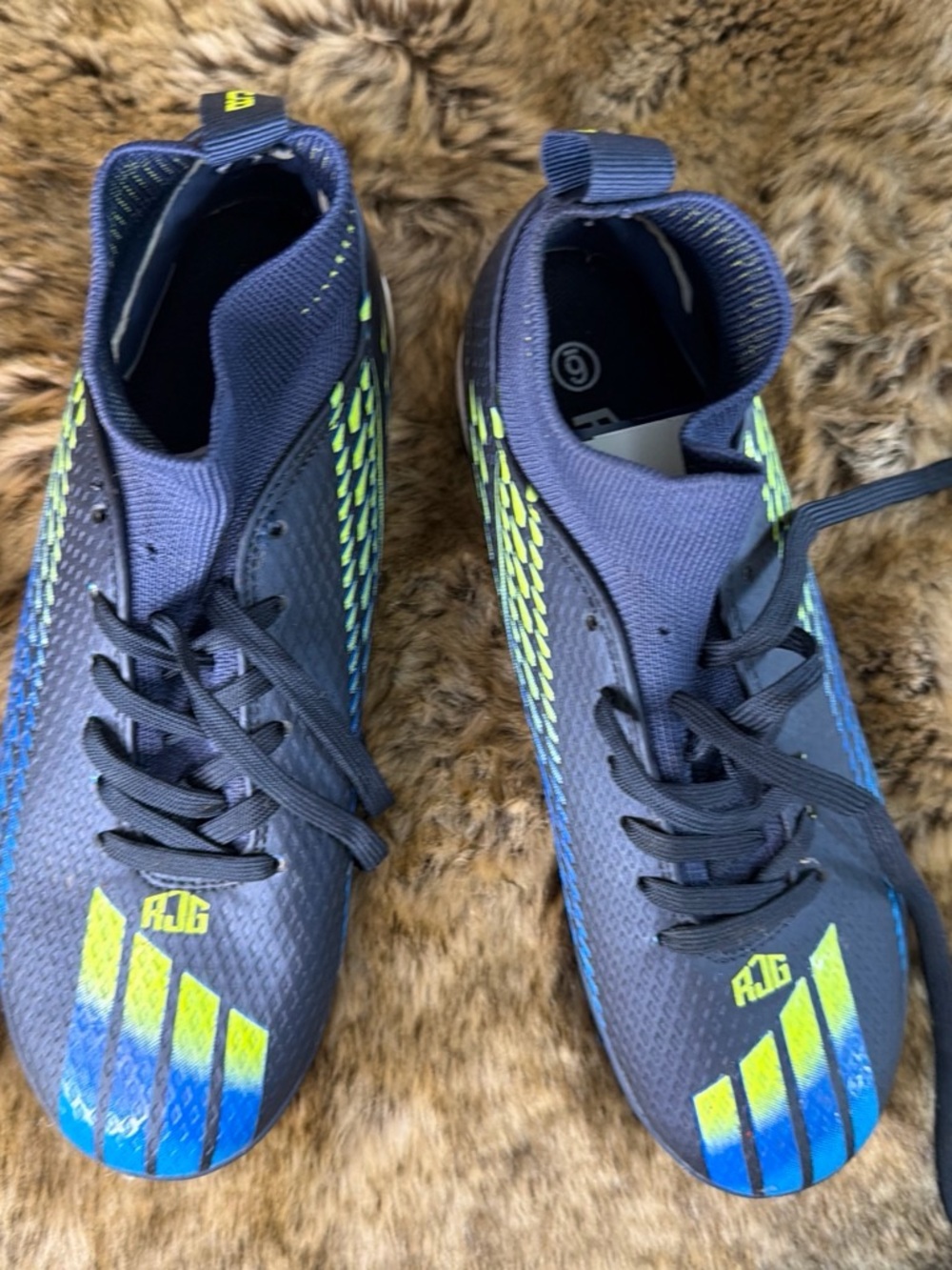 BoysNavy Blue and Neon Yellow Soccer Cleats